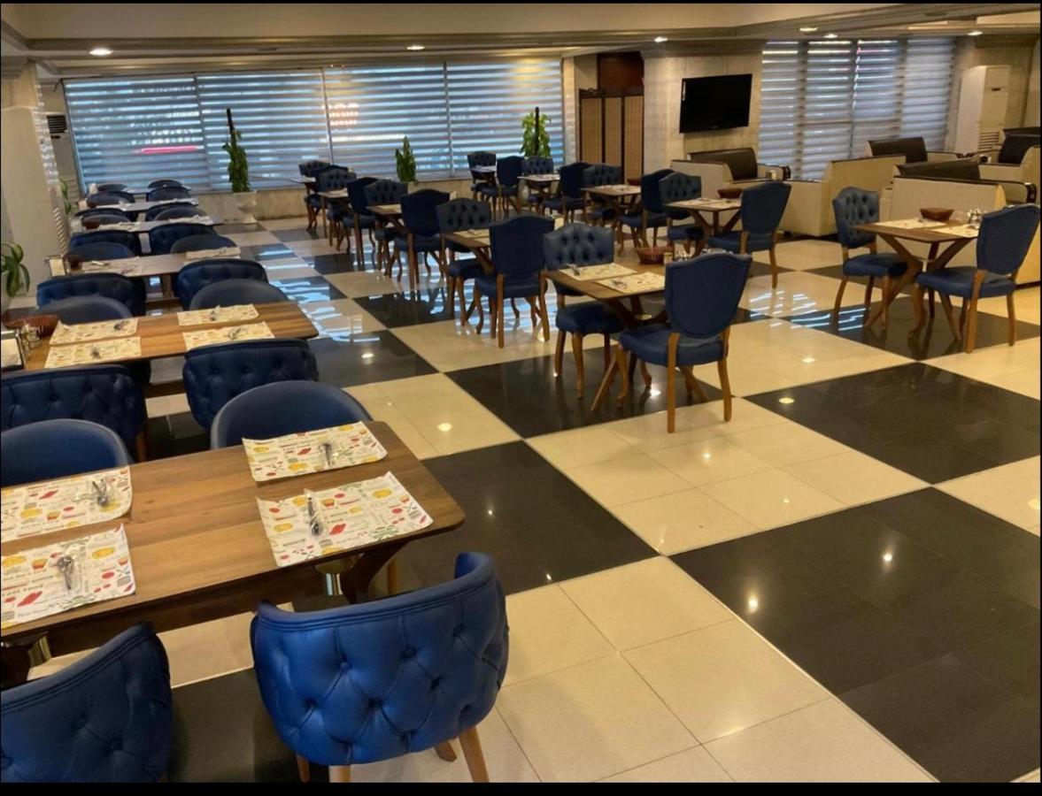 Masbah Plaza Hotel Baghdād Exteriör bild