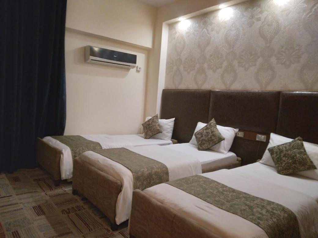 Masbah Plaza Hotel Baghdād Exteriör bild