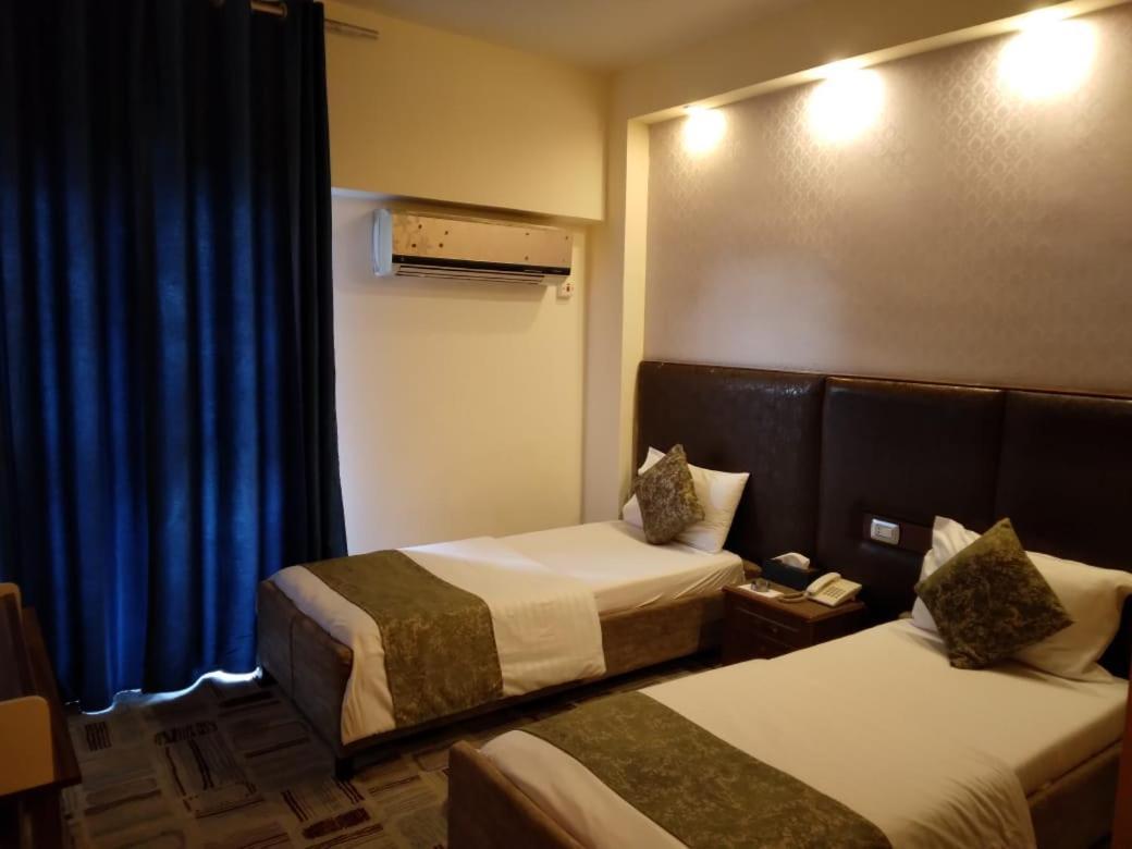 Masbah Plaza Hotel Baghdād Exteriör bild